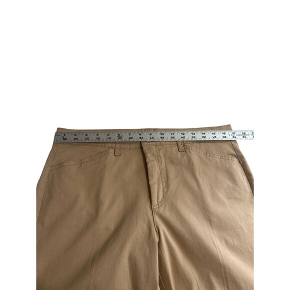 Jones New York Tan Trouser Bermuda Shorts, Size 10 - Picture 5 of 7